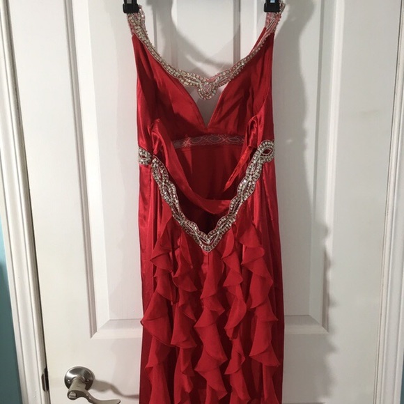 Belle robe de soirée - Picture 2 of 4